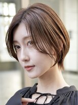 表参道白髪ぼかしハイライトウルフショートヘアグレージュ40代