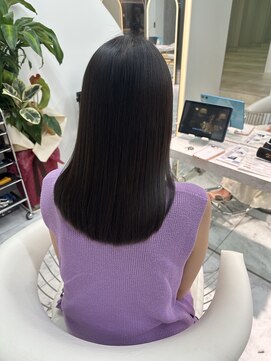 ロンドルピナス 小倉(Lond Lupinus) ミディアムヘア暗めカラー/デザインカラー/フェイスフレーミング