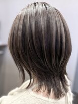 スピラ アサヒガオカ(SPiRA ASAHIGAOKA) 【大人スタイル】透明感ハイライト×丸みレイヤーボブ