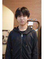 エディ(Edy)&nbsp;マッシュウルフ韓国ヘアセンターパートコンマバング眉毛カット