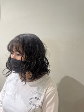 ポンポネ 柔らかウェーブパーマ
