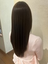 エルサフィロ キタハマ(el zafiro kitahama)&nbsp;20×30×40代×ロングストレート×髪質改善×ツヤ感カラー