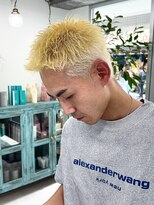 エラ(ELLA)&nbsp;金髪ショート　メンズショート　ブリーチ