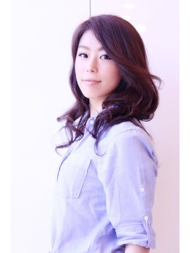 シャカ(SHAKA) 大人キレイな最旬モテセミロング