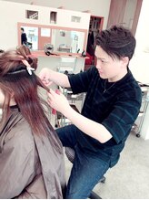 アージュヘアー(AGE HAIR) 西本 卓也