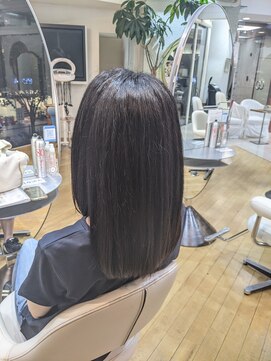 オブヘアージユウガオカ(Of HAIR Jiyugaoka) 【内巻きセミロング】