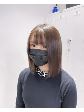 エリーツ 表参道(elyts) だれでも簡単にスタイリングできるボブ