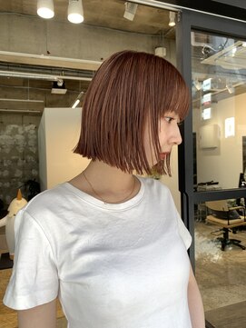 ノーム(norm) 切りっぱなしボブ/外はね/オレンジ/暖色カラー