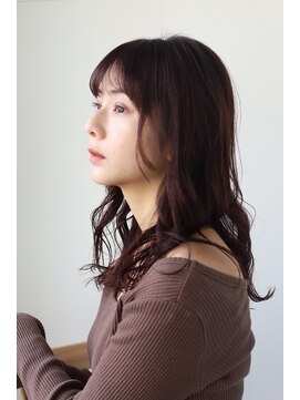 エクリ(equri×SHISEIDO) フェミニンウェーブ×艶カラー