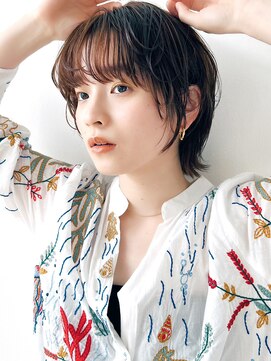 ロッカ(ROCCA) 外ハネショート◎マッシュウルフ