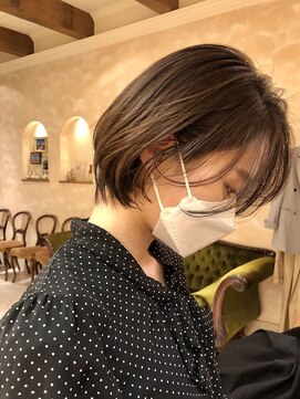ビュートリアム265(BEAUTRIUM 265) ショートボブ 大人ボブ ハンサムショート 前下がりショートボブ
