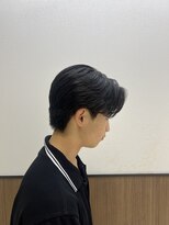 ステージ(STAGE)&nbsp;ダウンパーマ　韓国メンズヘア　センターパート