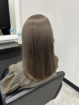 フース(Hus) オリーブベージュ