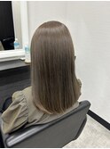 オリーブベージュ