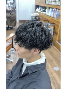 カリス ガーデン(Charis garden) 刈り上げマッシュツイストスパイラルパーマ