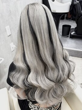 ボヤージュニケ(Voyage Nike) 羽エクステ×ハイトーン×ローメッシュ