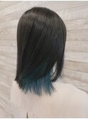 ミディアムストレート × ブルーインナーカラー