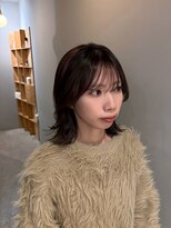 サンプラス(san+)&nbsp;【マユコ】外ハネくびれミディアムレイヤーチョコレートブラウン