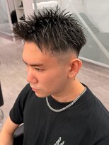 ルースト 心斎橋店(ROOST) 刈り上げセンターパート/波巻きツイストスパイラル/心斎橋