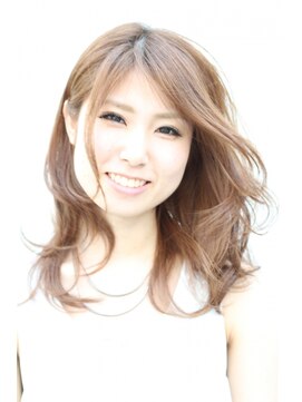 プラウド(proud) ゆらりとナチュラルカール