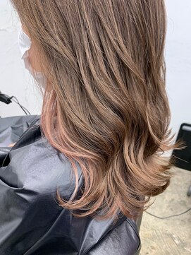 ディーカヘアーセンダイ(Di KA HAIR sendai) インナカーラー/セミディ/コーラルピンク/ベージュカラー