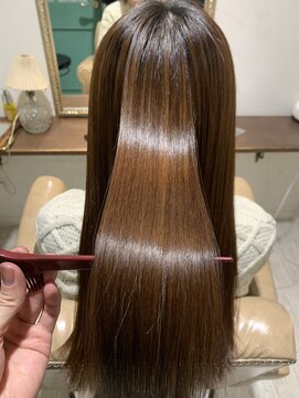 アルコイリスバイドールヘアー(ARCOIRIS by Dollhair) ダークアッシュストカール暖色系カラーグラボブ都島髪質改善大阪