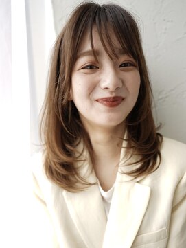 エル 横浜(eL) 【eL 横浜】顔まわりレイヤー 小顔カット セミディ (大島)