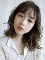 シアアオヤマ 表参道青山(SHEA aoyama)&nbsp;コテ巻きパーマ、前髪パーマ、ゆるふわカール 黒髪 地毛風カラー