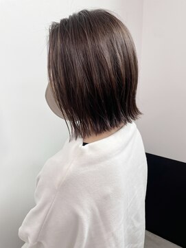 オーティティ(O-TETE) O-TETE 切りっぱなしボブラインスタイル