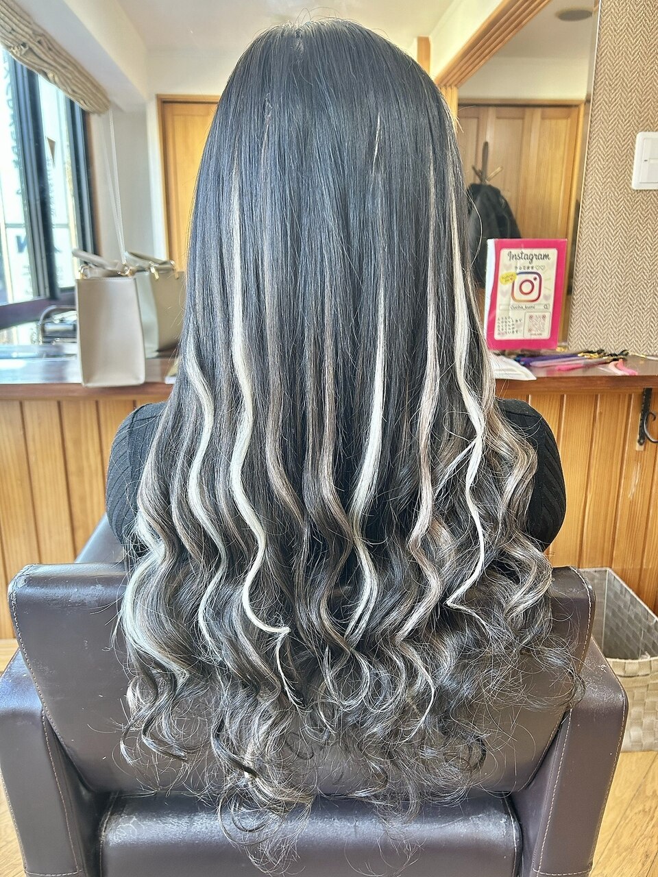 ジュニベア　シルバーメッシュ エクステ150g 白＋シルバーメッシュ：L186055128｜エクステンション