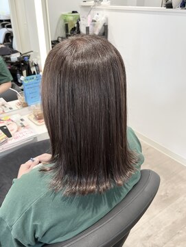 フロート ウラ(FLOAT ula) つやカラー