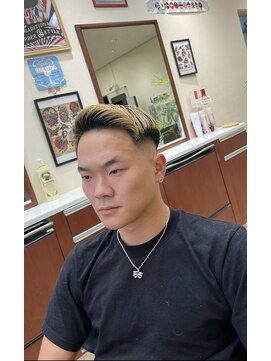 アモーレ スキンフェード、フェザーアップ