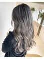ラウレア(LAULEA) ロングのバレイヤージュもこだわってます！