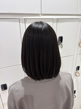 ケンジ 平塚 アネッタ(KENJE annetta) 艶髪/Aujuaトリートメント