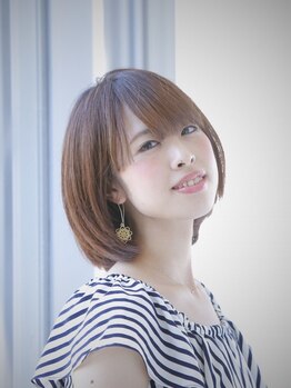 ハープット 府中けやき並木店(HearPut)の写真/ダメージを最小限に抑えたこだわりの薬剤で、指通りの良い自然なストレートヘアに♪憧れのツヤ髪へ。