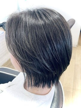 アッシュグレー(アッシュグレー)