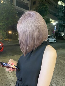 リノ(RLINO) 【名古屋/栄】ボブカット/ブリーチ/ラベンダー