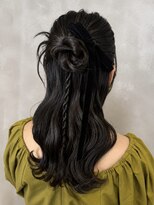 キリ 逗子(kiri)&nbsp;逗子葉山ハーフアップ結婚式カチモリねじり編み二次会卒業式R89