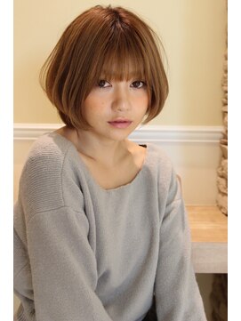 レウナ 外苑前(Reuna) 30代・40代・50代に人気シルエットが綺麗なボブスタイル