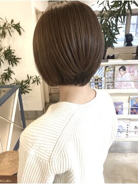 ヘアアンドメイクフリッシュ(HAIR&MAKE FRISCH) ボブよりのショートボブ