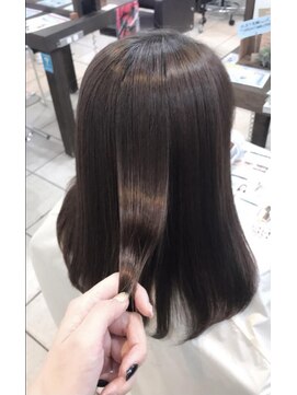 ウィル ボッサ 御茶ノ水 神保町(WILL bossa) 艶ストレート