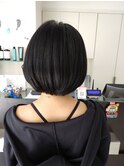 ショートボブ