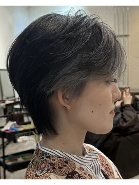 ノラ ヘアーサロン(NORA HAIR SALON) 韓国2wayマッシュウルフインナーカラーシルバー