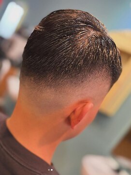 キングズチェアー カットクラブ(Kings' chair cut club) 【メンズ】メンズショート/スキンフェード〈理容室〉