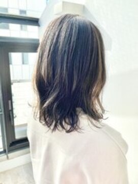 ブルー 盛岡店(BLUE) 黒髪/グレーベージュ/レイヤーロング/前髪パーマ/