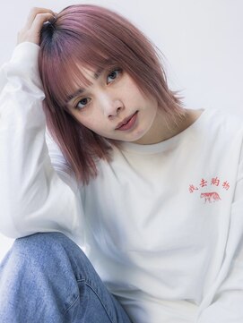 アリエッタ(aRietta) aRietta銀座*ペールピンク×ハイトーン×切りっぱなしボブ