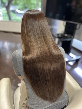 ウキ(uki) 縮毛矯正　髪質改善　トリートメント　 豊川