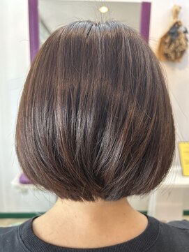 シーズンズ(SEASONS) 前下がりボブ