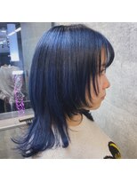 キャラ シャローネ 池袋(Chara Chalone)&nbsp;ネイビーブルーのウルフスタイル【岸雄一】