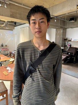 ヌース(NOOS) スパイキーショート